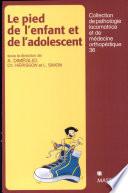 Le pied de l'enfant et de l'adolescent